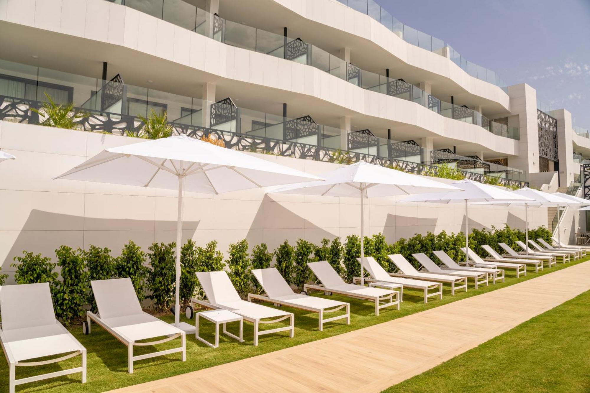 Hotel Eurostars Oasis Marbella Exterior foto